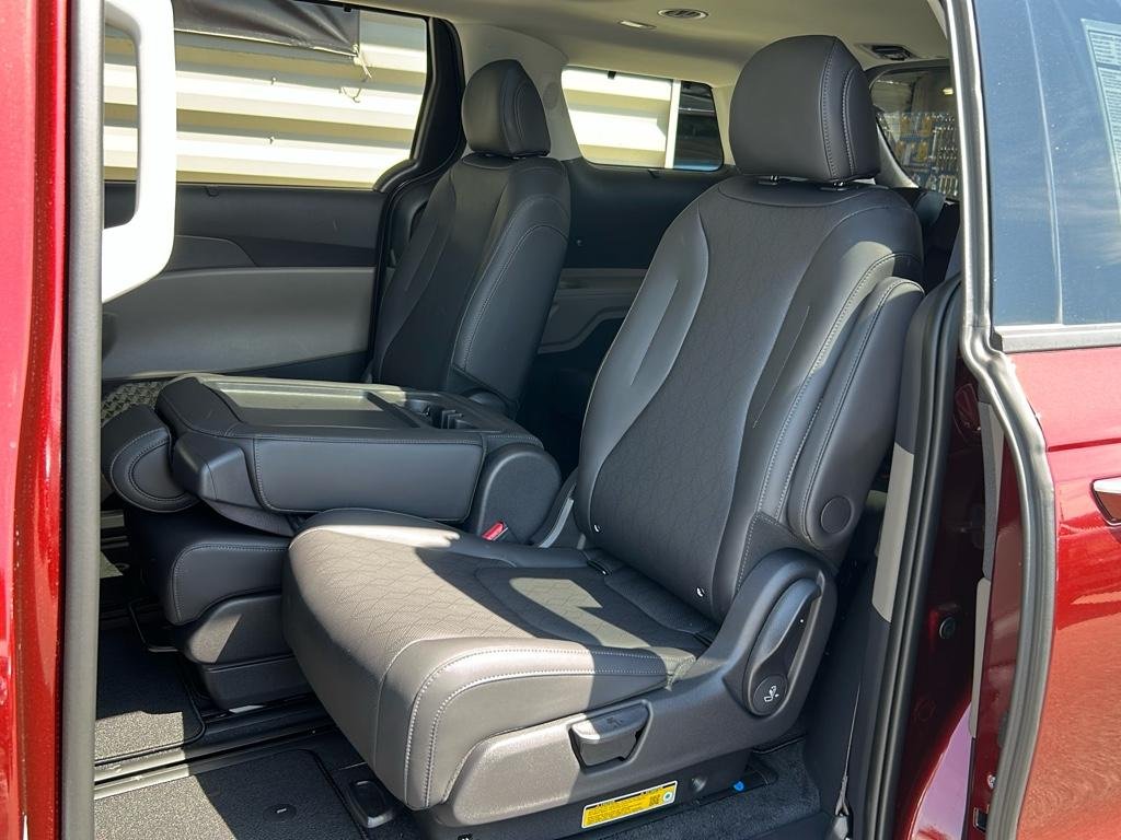 2026 Kia Carnival SX - Photo 13