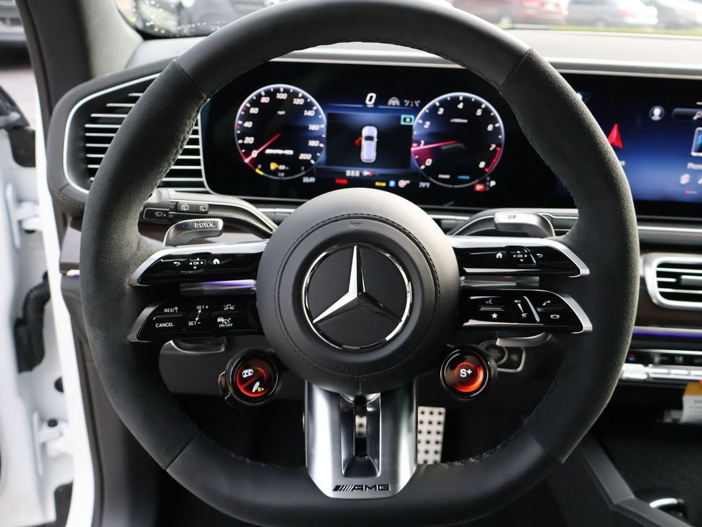 New 2026 MANUFAKTUR Moonlight White Metallic Mercedes-Benz GLE 63 S AMG® image 33