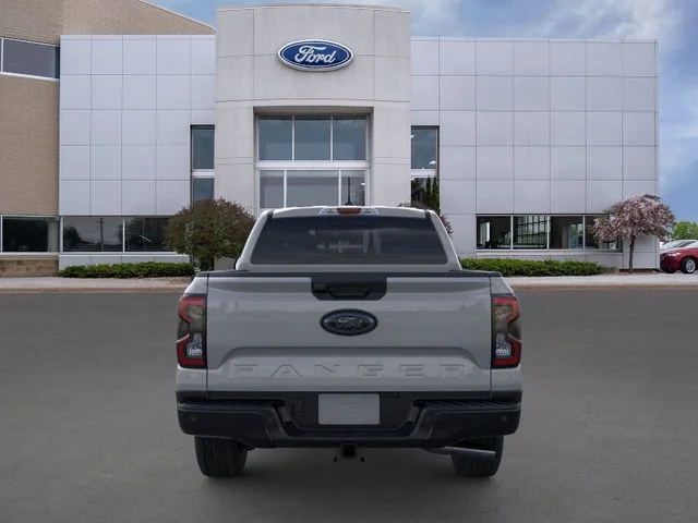 New 2026 Avalanche Ford XLT image 5