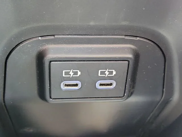 2024 Toyota RAV4 LE - Photo 29