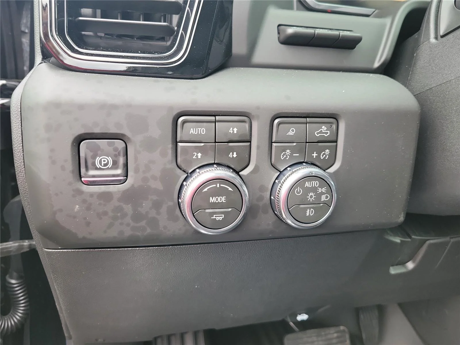 2026 GMC Sierra 2500HD AT4 - Photo 22