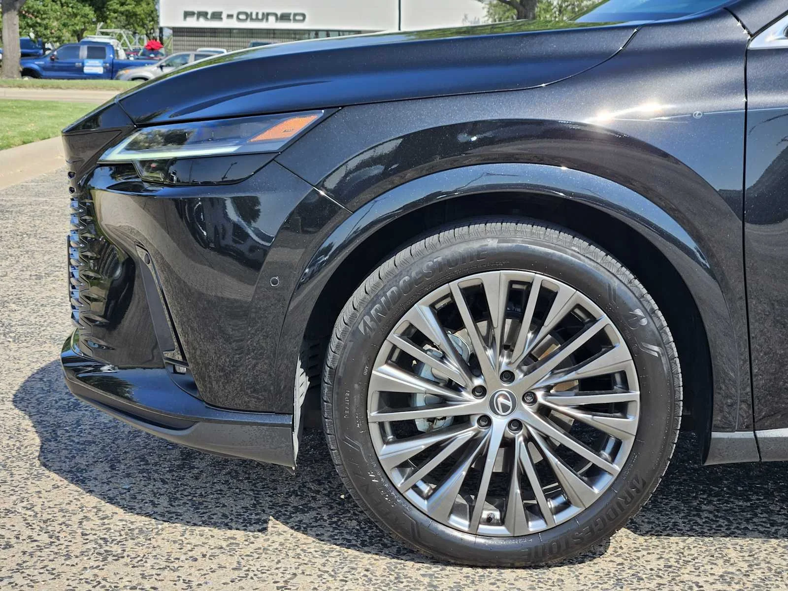 Certified Used 2025 CAVIAR Lexus Luxury image 5