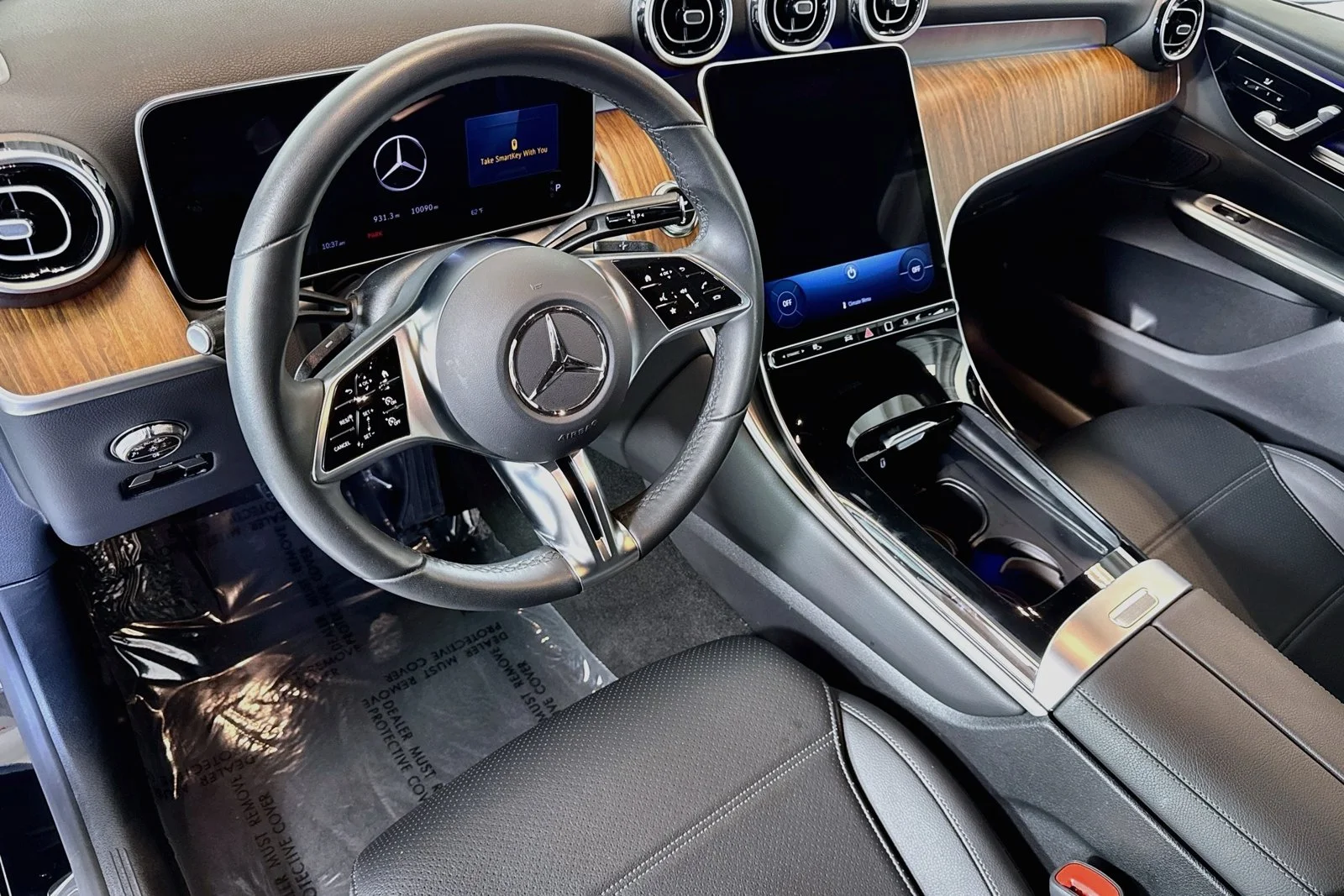 Used 2026 Black Mercedes-Benz GLC 300 image 9
