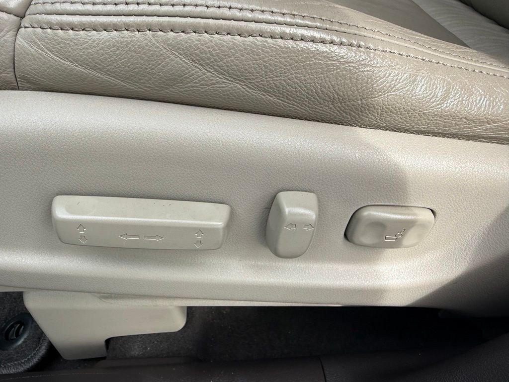 Used 2013  Honda EX-L image 10