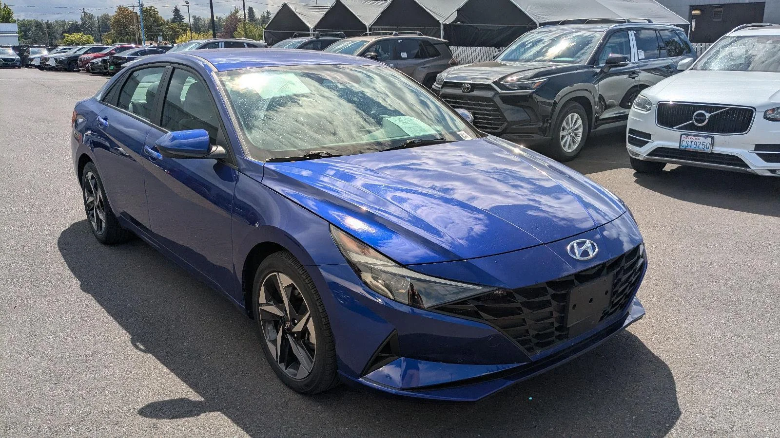 Used 2023 Intense Blue Hyundai SEL image 4