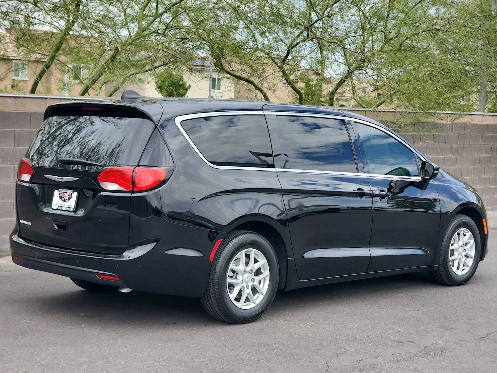 2026 Chrysler Voyager LX - Photo 8