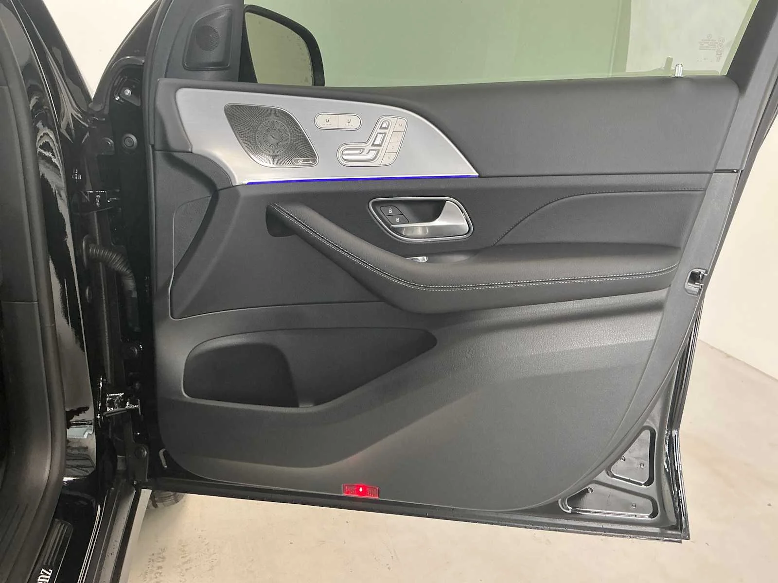 Certified Used 2026 Black Mercedes-Benz GLE 350 image 22