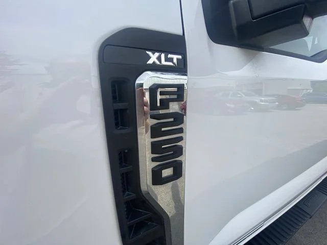 Used 2025 White Ford XLT image 26