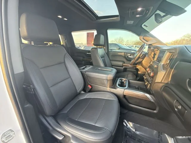 Used 2021 White Chevrolet LT Trail Boss image 24