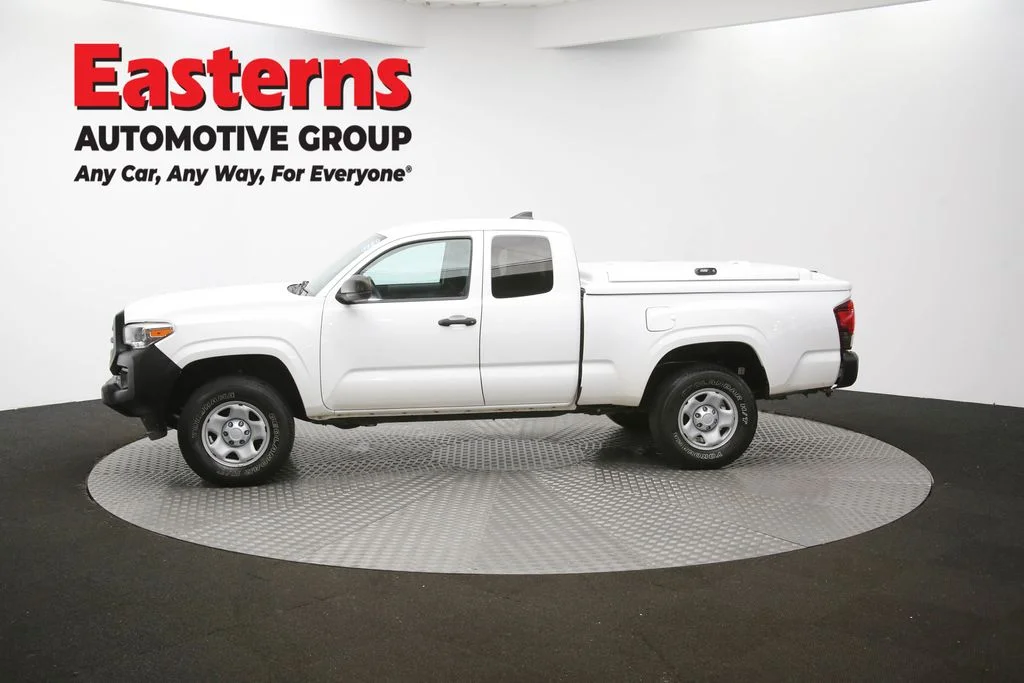 Used 2019 White Toyota SR image 55