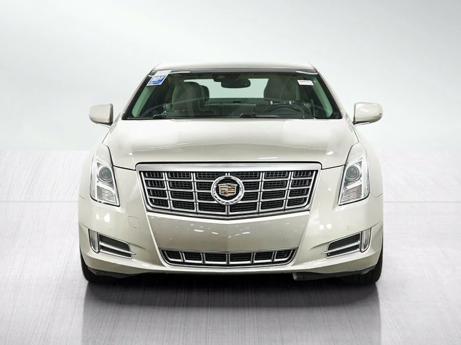 Used 2013 Silver Coast Metallic Cadillac Premium image 9