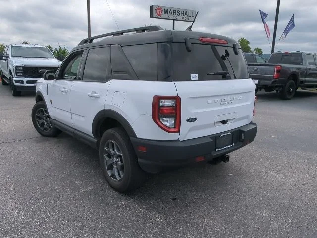 Used 2021 White Ford Badlands image 9