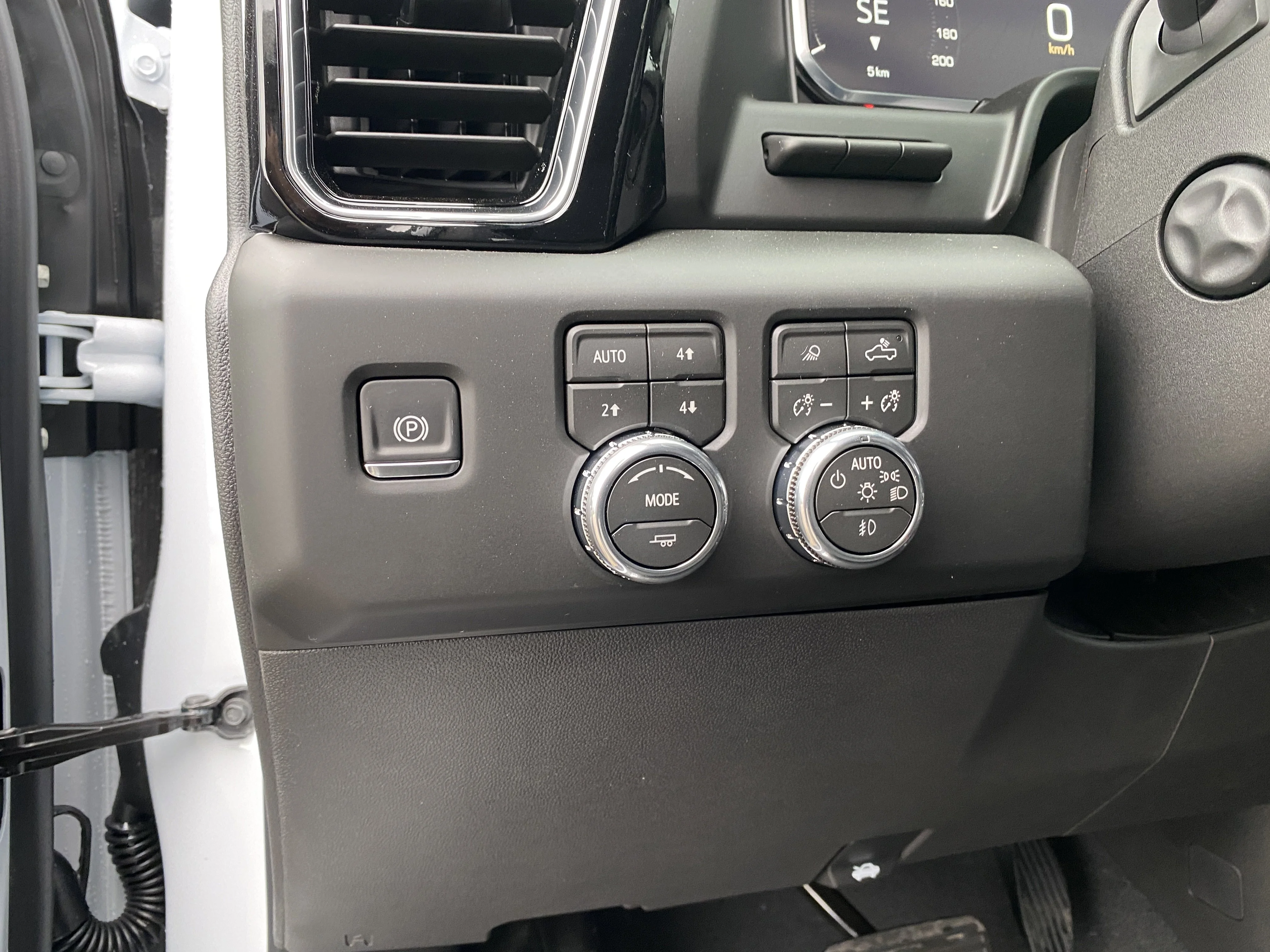New 2026 GLACIER WHITE TRICOAT GMC Denali image 27