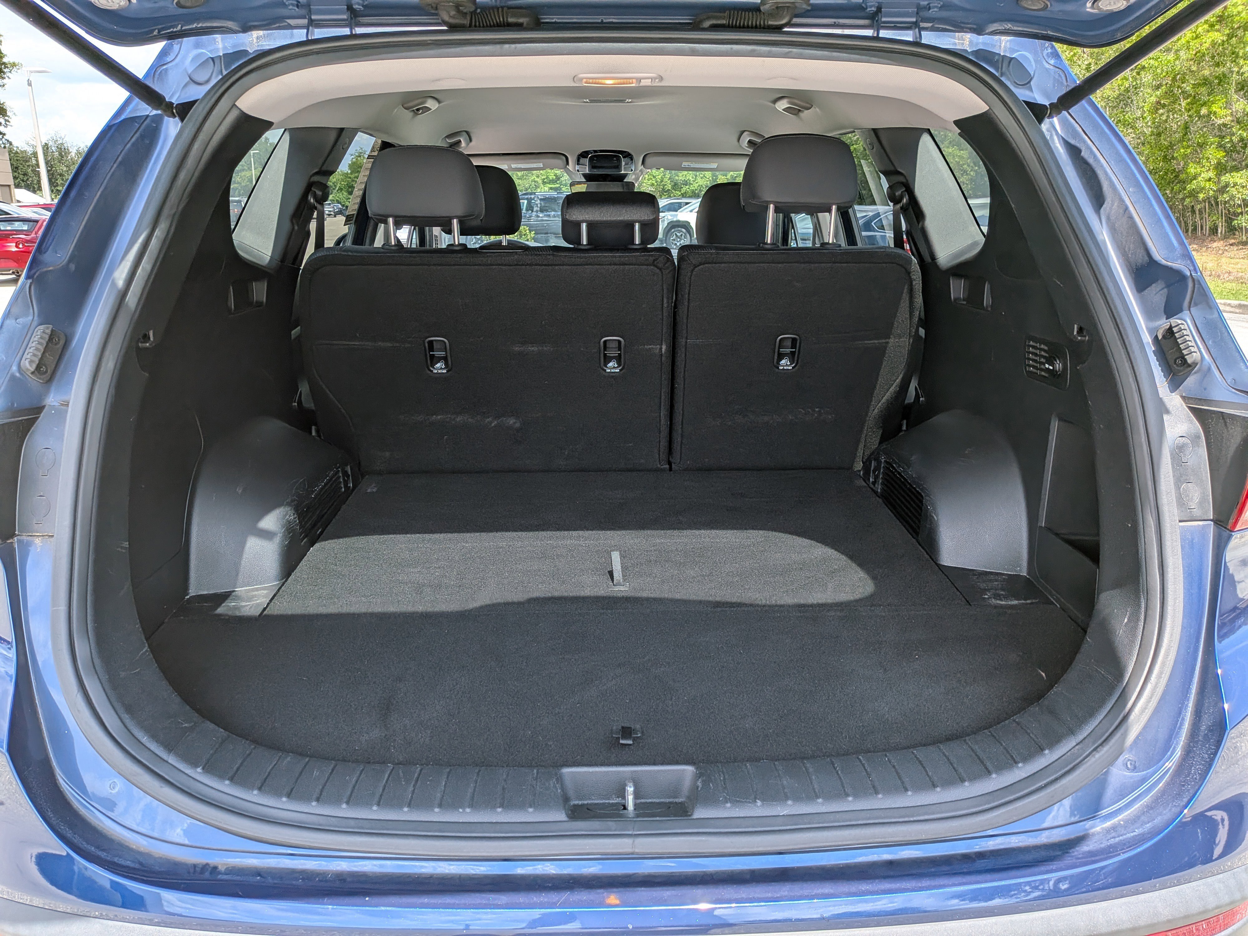 Used 2022 Stormy Sea Hyundai SEL image 13