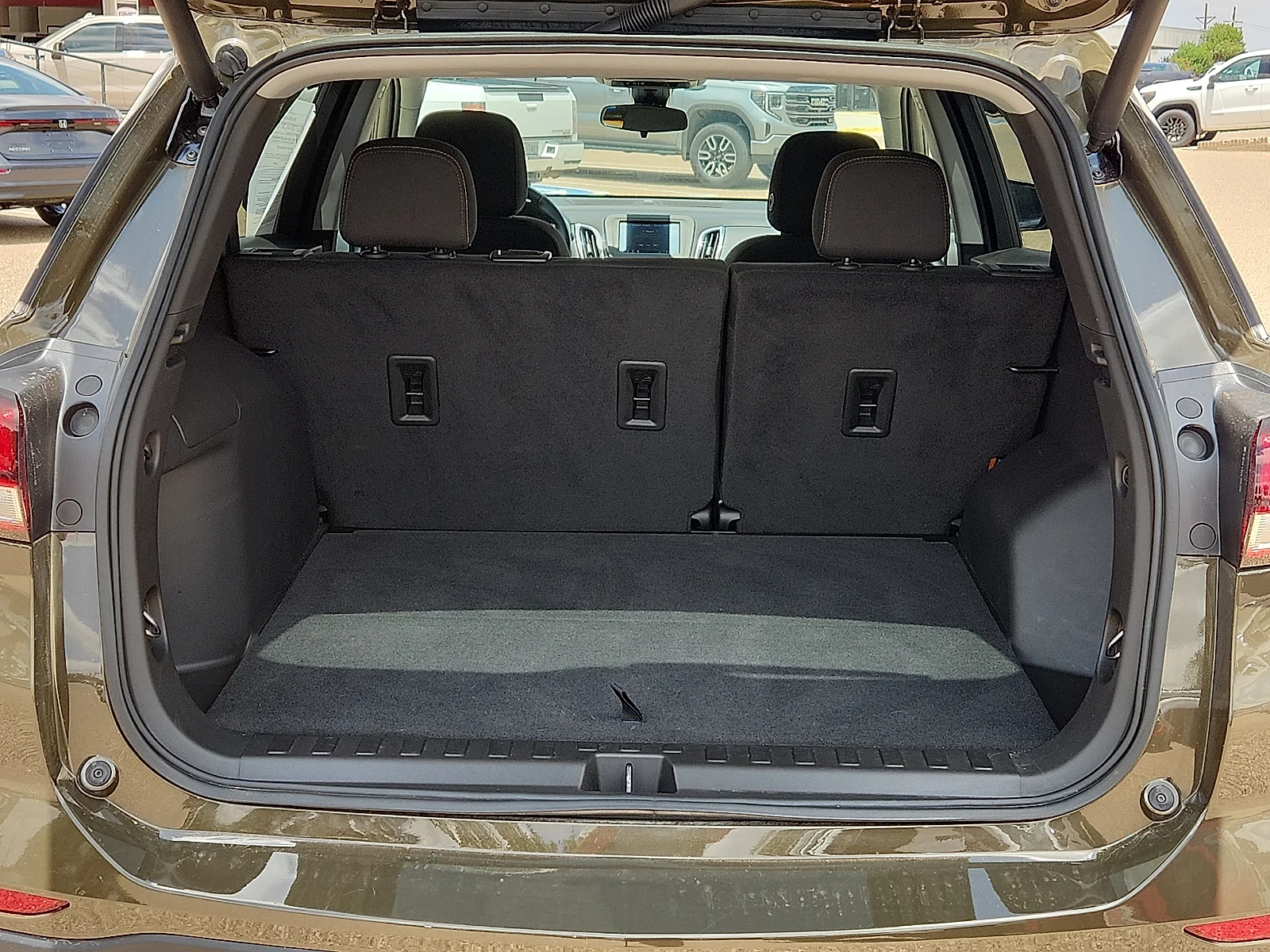 2024 Chevrolet Equinox LT - Photo 9