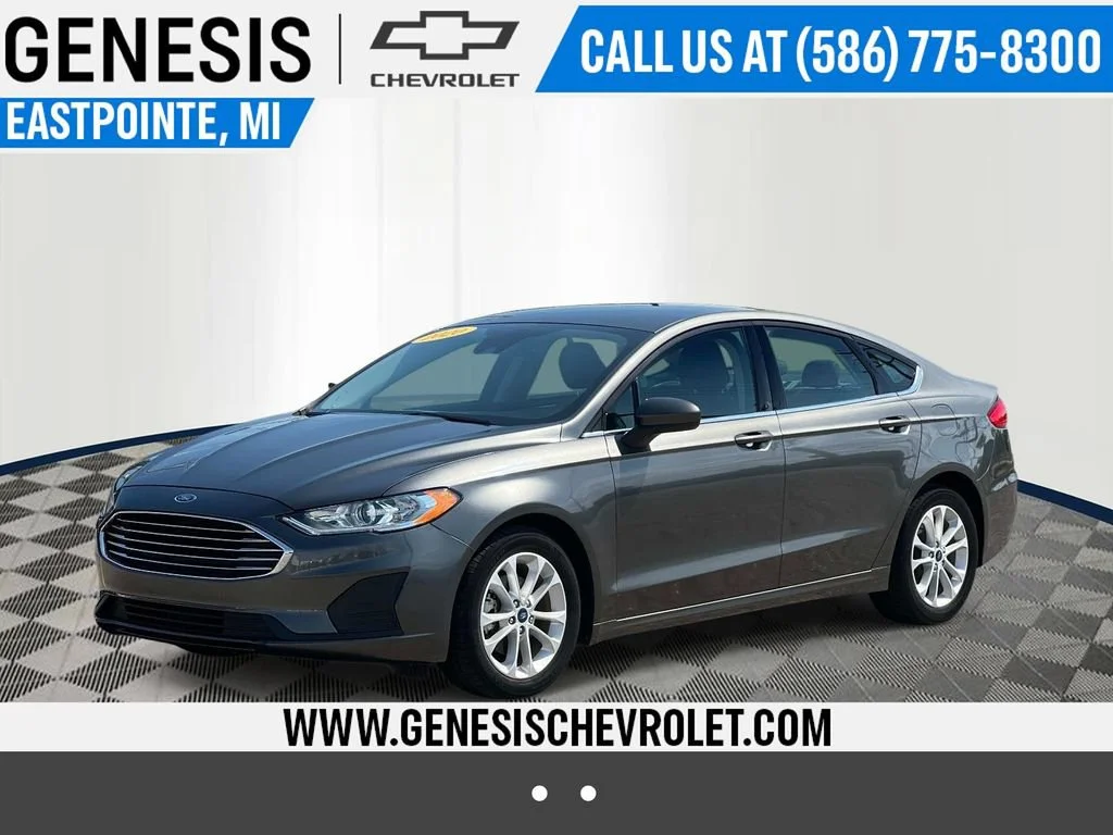 Used 2020 Gray Ford SE image 1