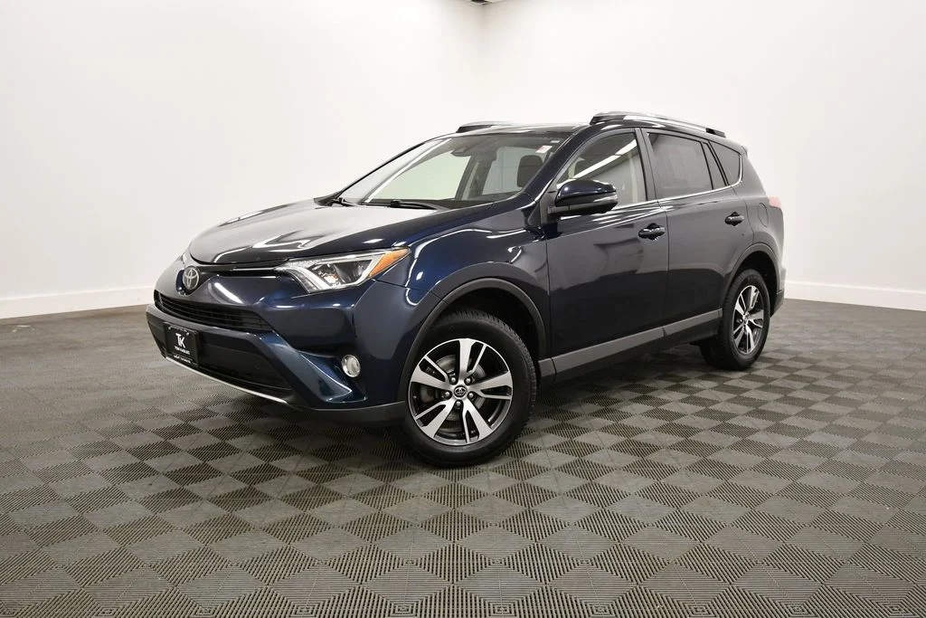 Used 2018 Blue Toyota XLE image 2