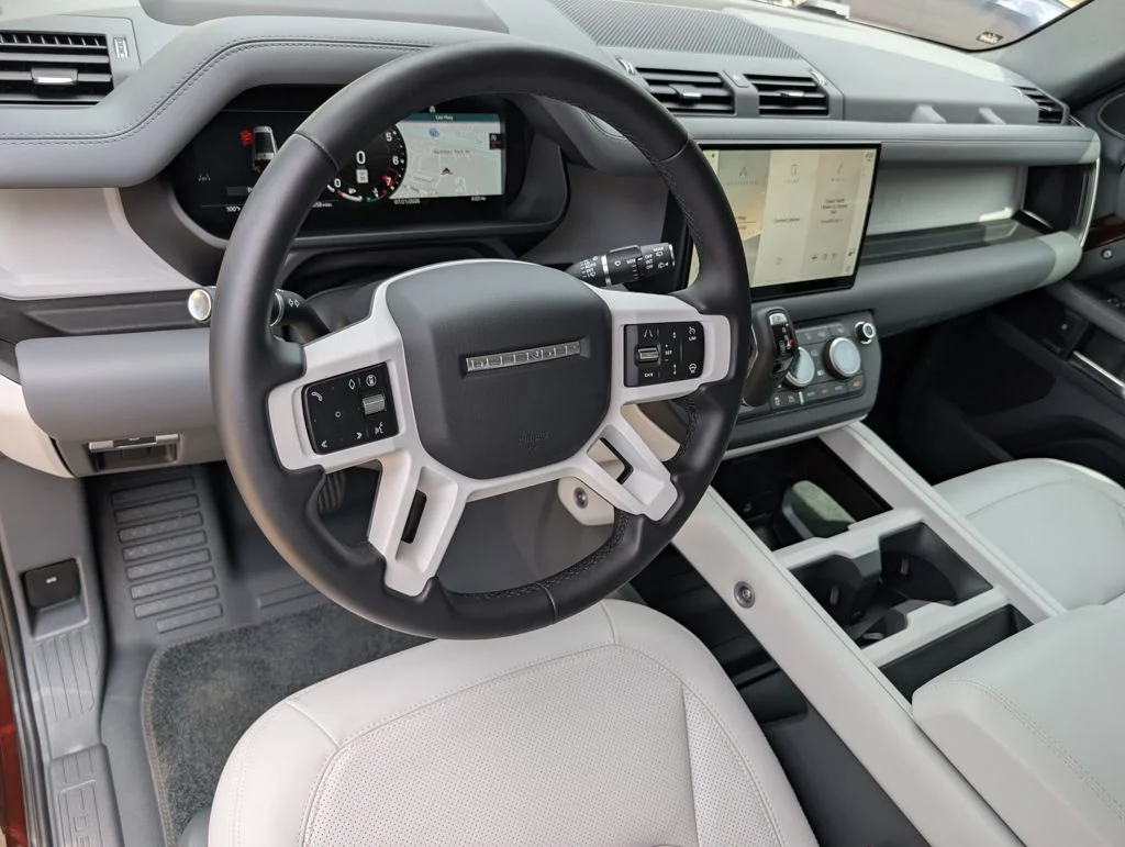 Certified Used 2025 Red Land Rover X-Dynamic SE image 4