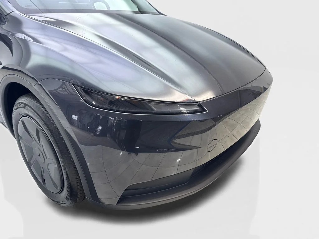 Used 2026 Black Tesla  image 17