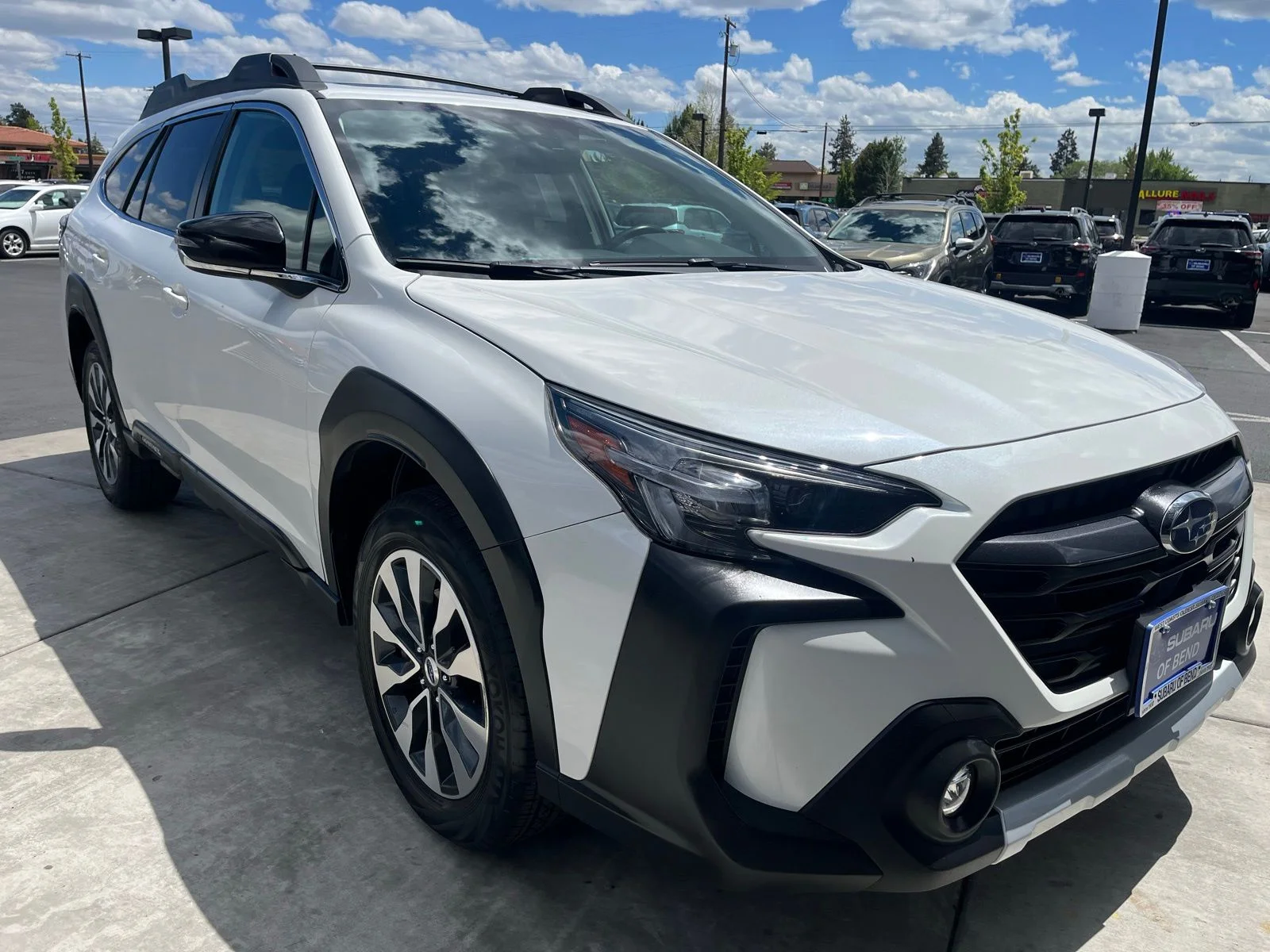 Used 2024 Crystal White Pearl Subaru Limited image 7