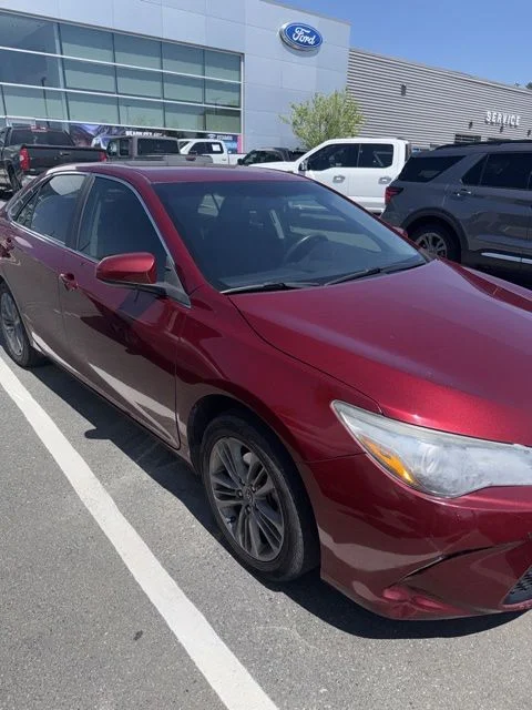 Used 2016 Red Toyota SE image 3