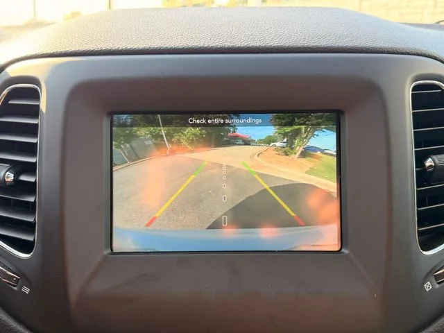 Used 2019 White Jeep Latitude image 17
