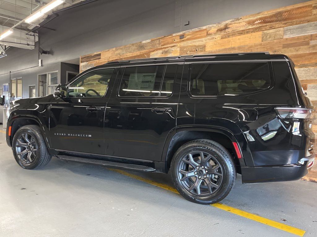 New 2026 High Gloss Black Jeep Limited Altitude image 20