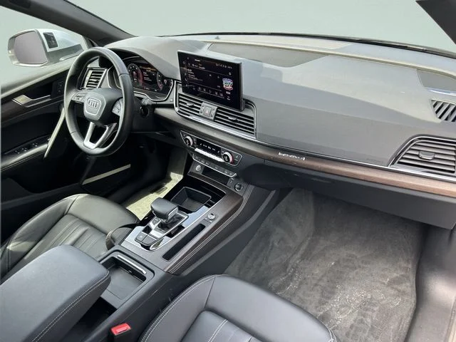 Used 2022  Audi 40 Premium Plus image 17