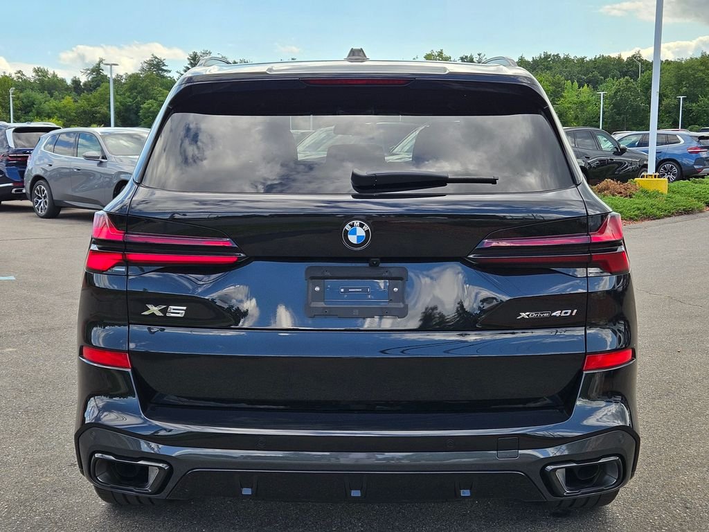 Used 2026 Black Sapphire Metallic BMW xDrive40i image 6
