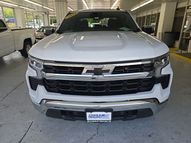 Used 2023 White Chevrolet LT image 8