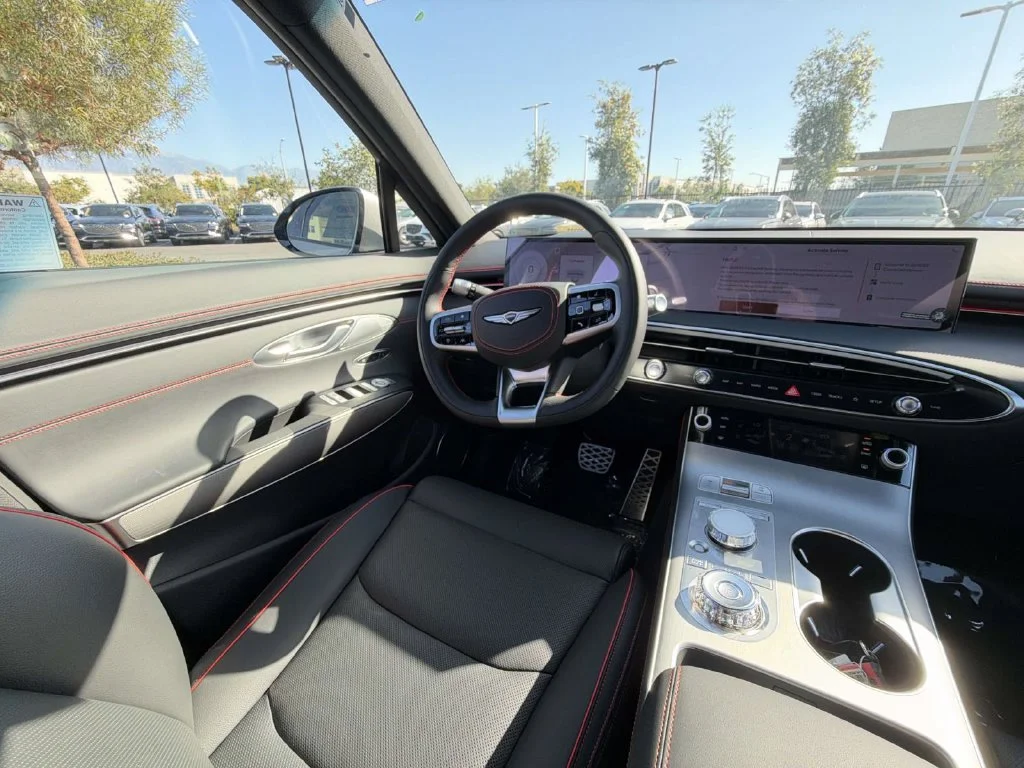 New 2027 Blue Genesis 2.5T Sport Prestige image 9