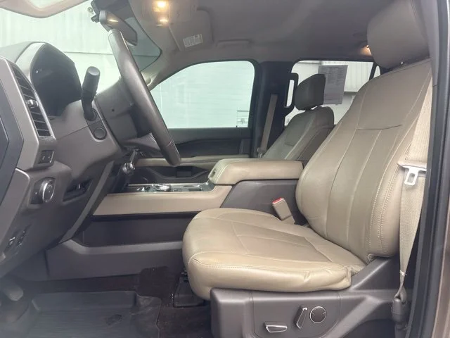 Used 2018 Gray Ford XLT image 12