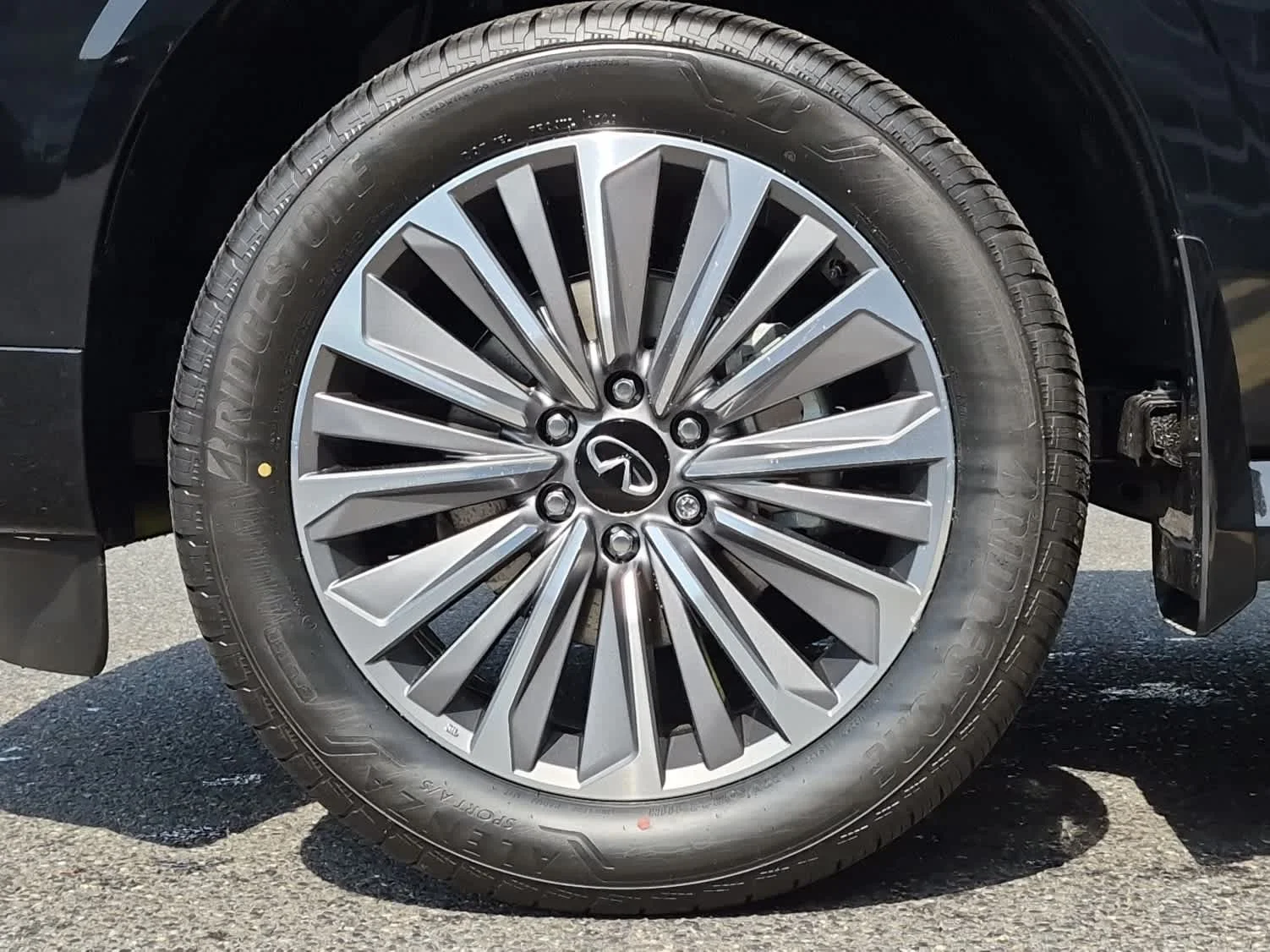 New 2026 BLACK OBSIDIAN INFINITI Luxe 4WD image 6
