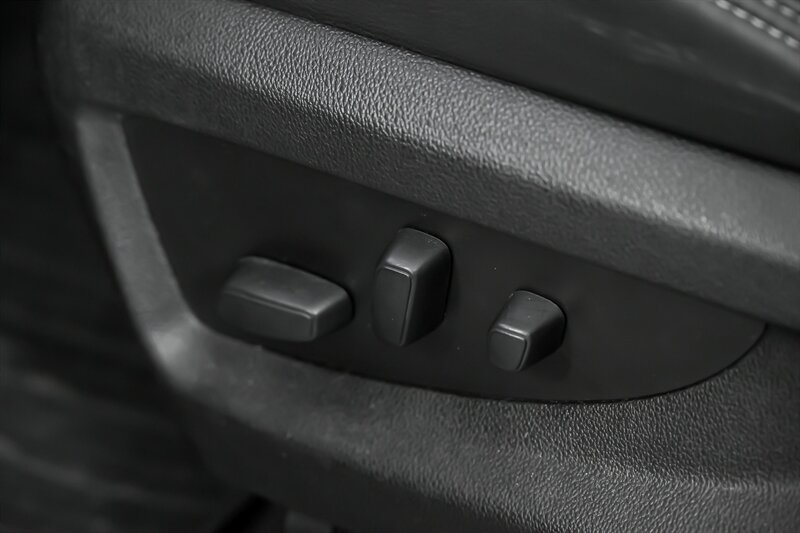 2020 GMC Yukon Denali - Photo 27