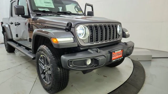 New 2026 Granite Crystal Metallic Clear-Coat Exterior Paint Jeep Sport S image 16