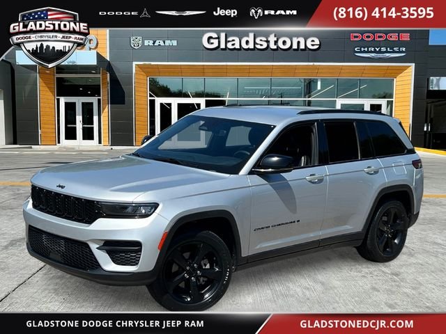 Certified Used 2023 Silver Jeep Altitude X image 1
