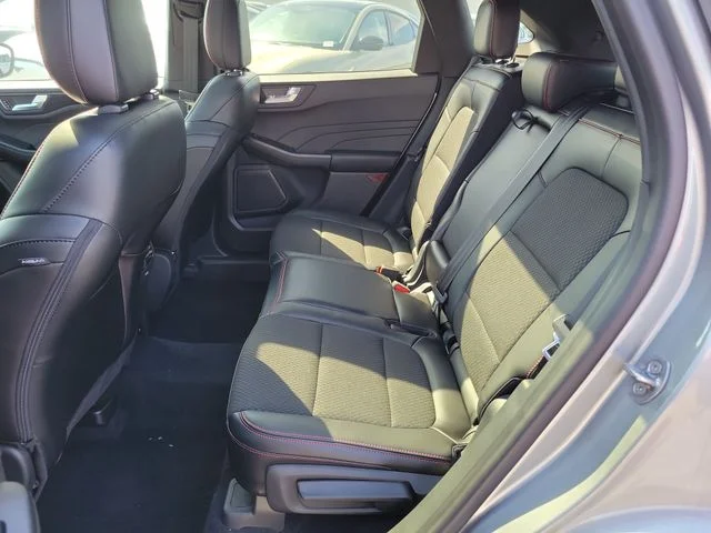 2024 Ford Escape ST-Line - Photo 11