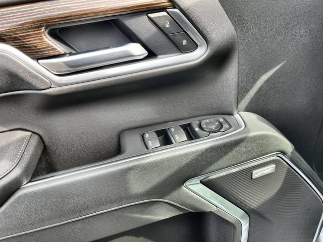 New 2026 Sterling Metallic GMC Elevation image 16