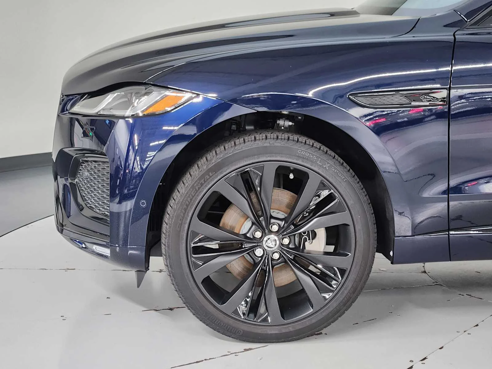 New 2026 Portofino Blue Metallic Jaguar R-Dynamic S - P250 AWD image 11