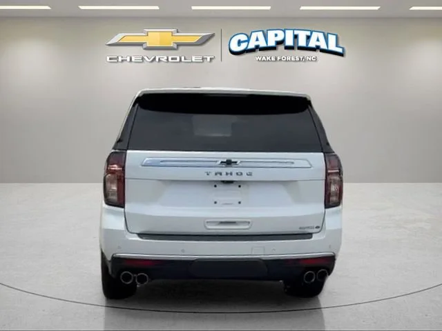 Used 2021 IRIDESCENT PEARL TRICOAT Chevrolet High Country image 4