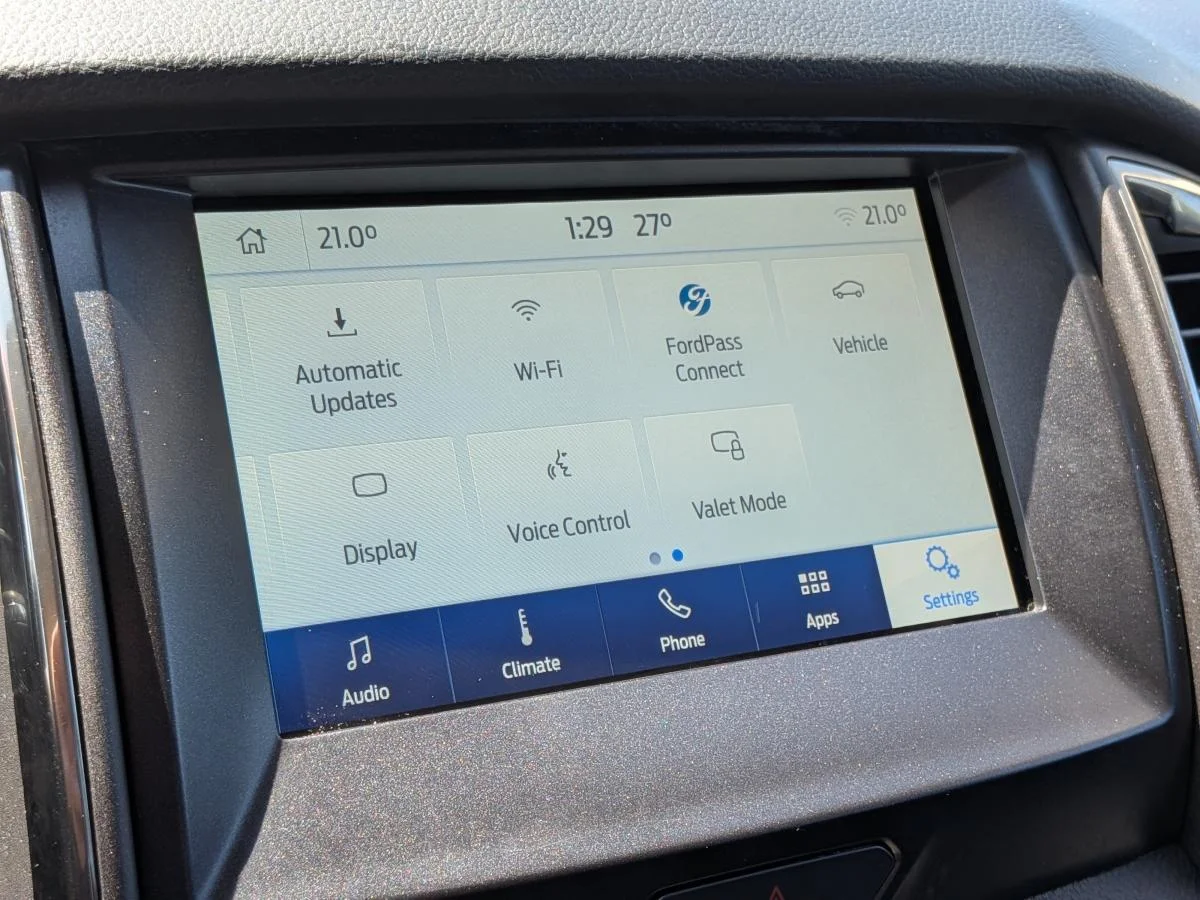 Used 2022 White Ford Xlt 4wd Supercrew 5 image 21