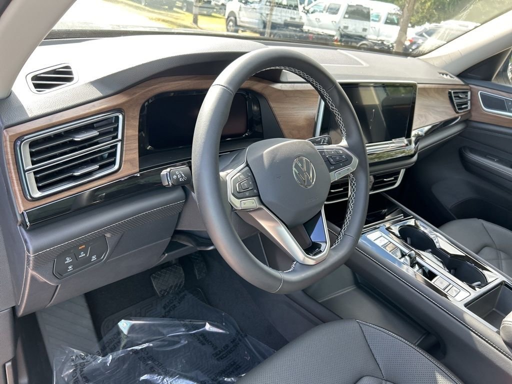 2026 Volkswagen Atlas SE w/Tech - Photo 23