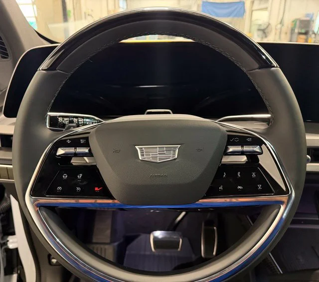 2027 Cadillac VISTIQ Sport - Photo 9