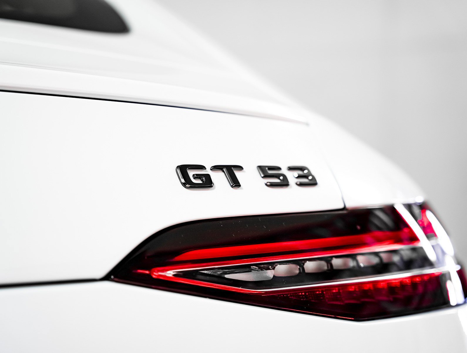New 2026 MANUFAKTUR Moonlight White Metallic Mercedes-Benz AMG® GT 53 4-Door Coupe image 28