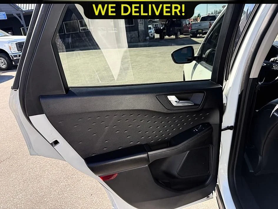 Used 2020 White Ford SEL image 17