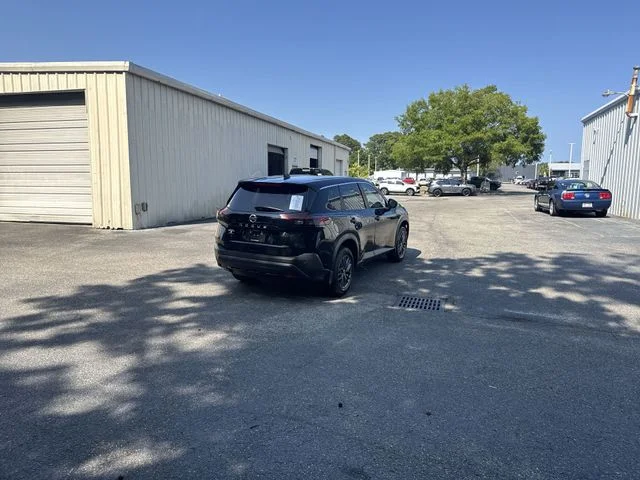 Used 2021 Black Nissan S image 5