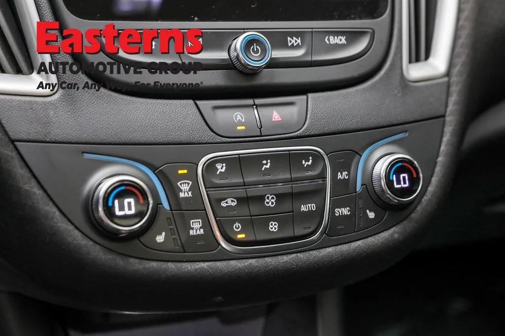 Used 2022 Silver Chevrolet LT image 20