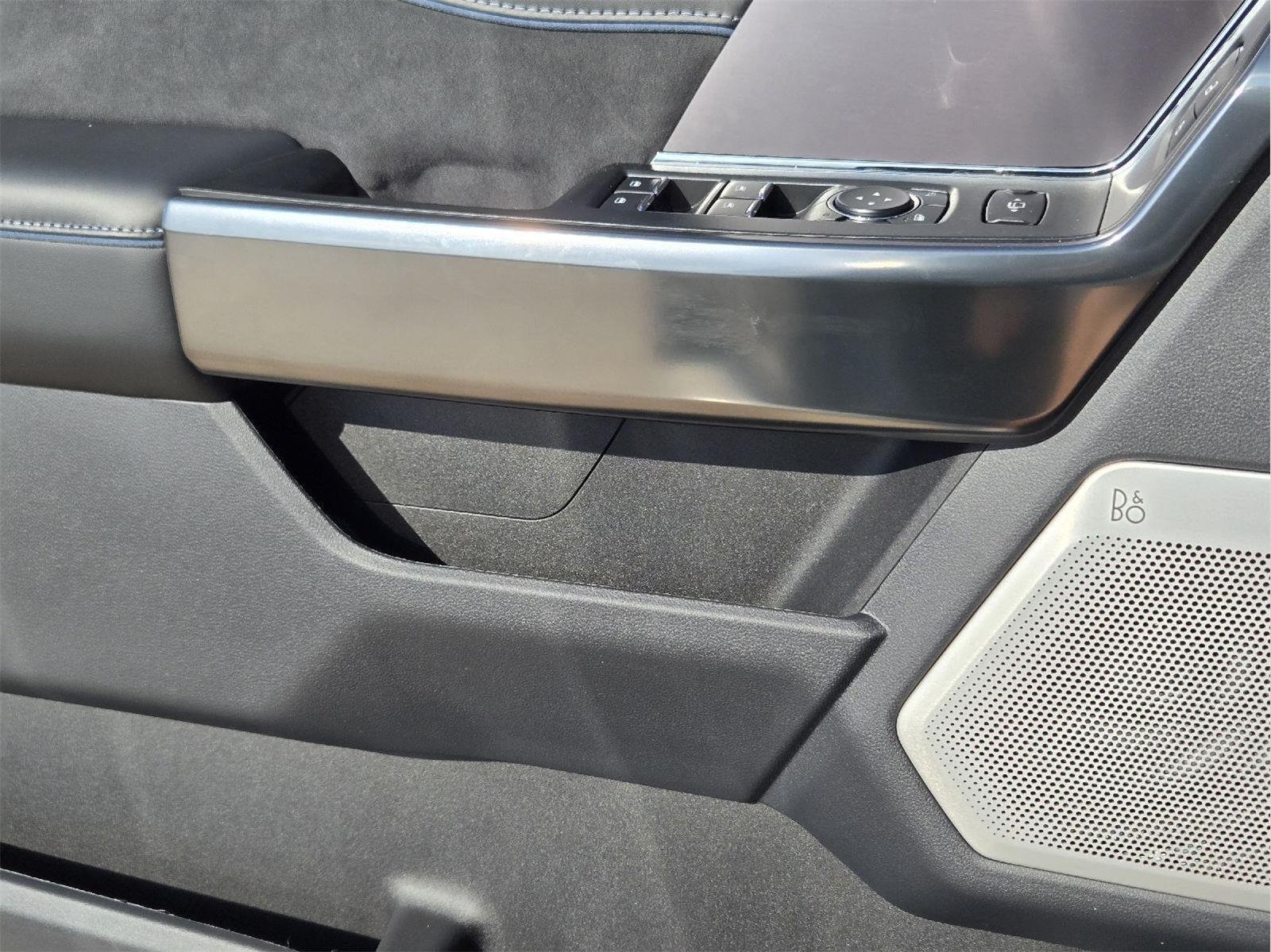 New 2026 Carbonized Gray Metallic Ford F-250® Platinum® image 15