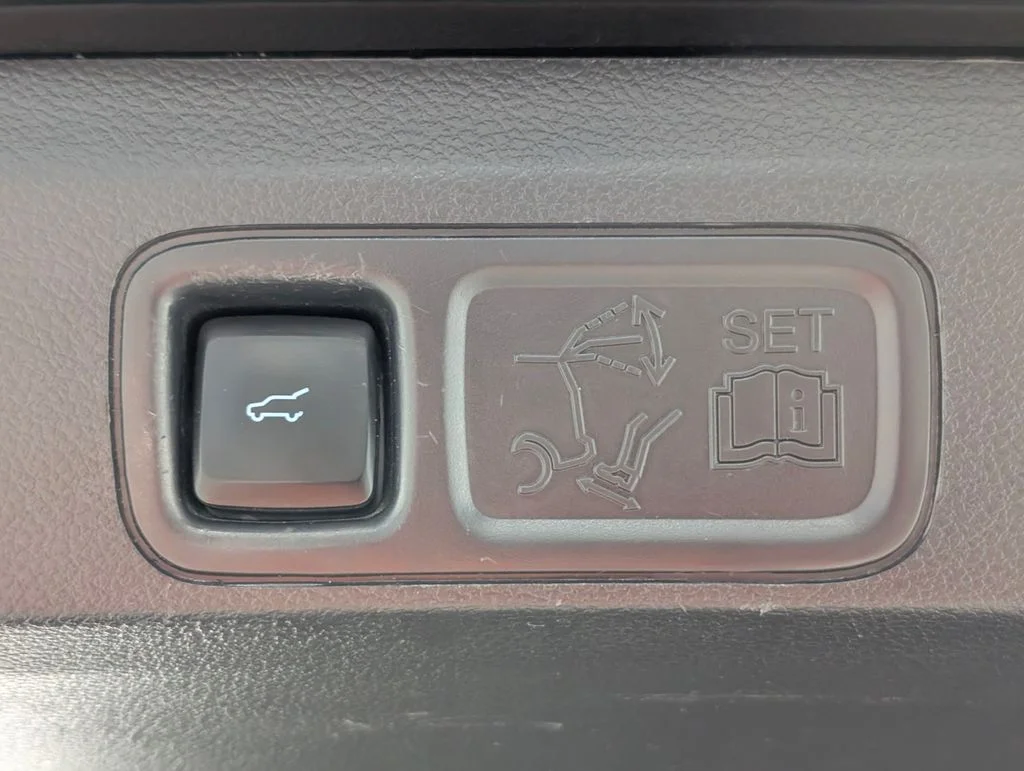 Certified Used 2023 Agate Black Metallic Ford Platinum image 26