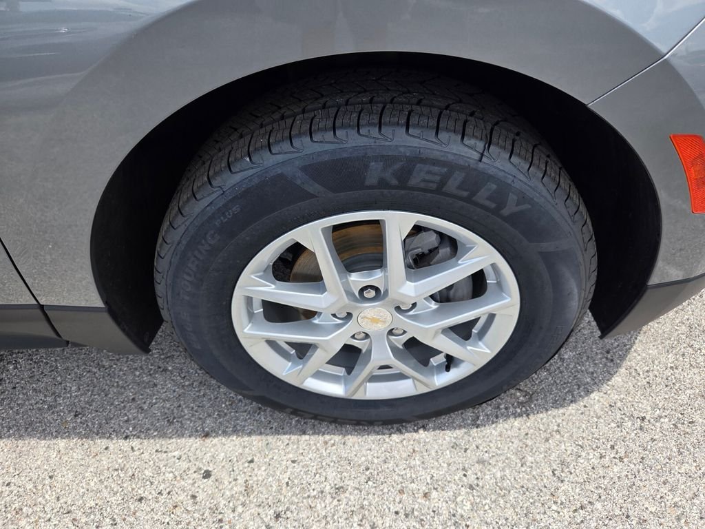 Used 2023 Gray Chevrolet LT image 18